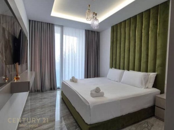 Vlore, jepet me qera Vile 1 Katshe Kati 1, 300 m² 55.000 € (Rezidenca Olea , Dhermi)