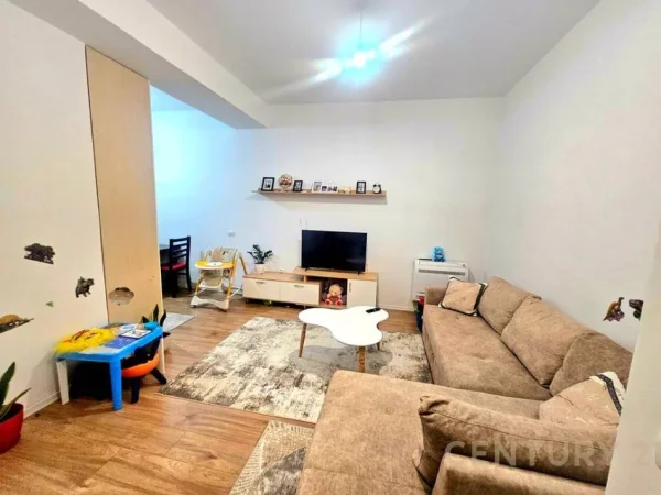 Tirane, shitet apartament 1+1 Kati 7, 66 m² 106.000 € (Mangalem 21)