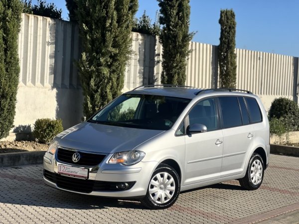 VW TOURAN 1.9 NAFTE 👉 2009 👈 kambio MANUALE - 7 VENDE 5.800 €
