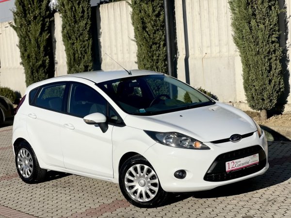 FORD FIESTA 1.4 NAFTE 👉 2010 👈 kambio MANUALE 4.200 €