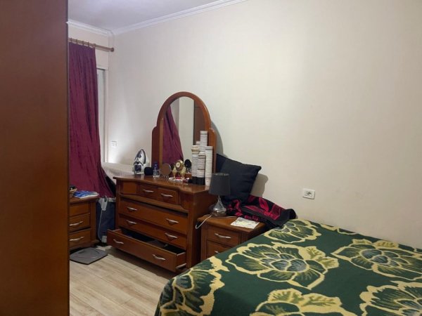 Tirane, shitet apartament 3+1+Ballkon Kati 5