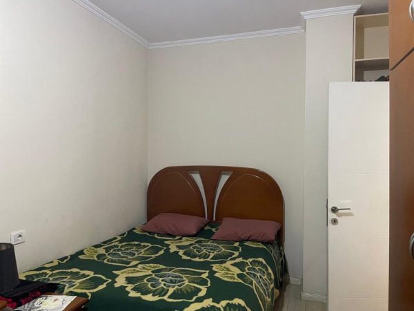 Tirane, shitet apartament 3+1+Ballkon Kati 5