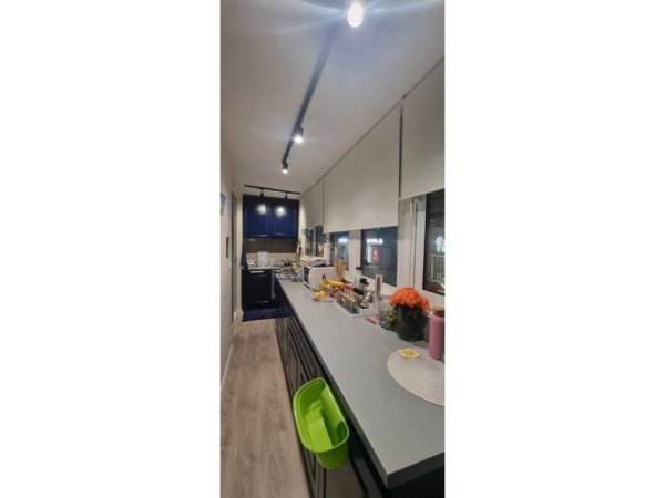 Tirane, shitet apartament 2+1 Kati 2, 56 m² 230.000 € (Bllok)