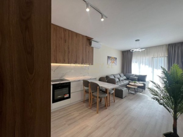 Tirane, jepet me qera apartament 2+1 Kati 4, 100 m² 1.000 € (Zogu i Zi)