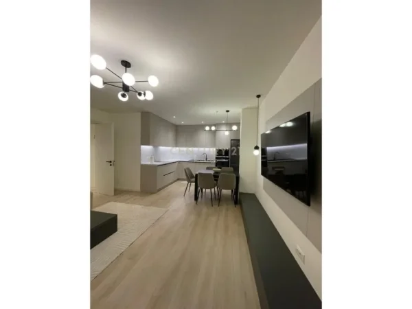 Tirane, jepet me qera apartament 2+1 Kati 8, 110 m² 1.200 € (Ambasada Amerikane)