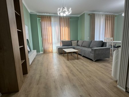 Tirane, jepet me qera apartament 2+1 Kati 4, 110 m² 1.200 €