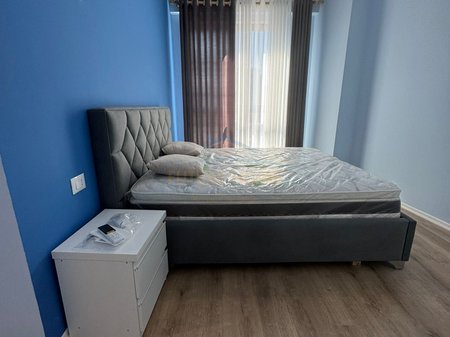 Tirane, jepet me qera apartament 2+1 Kati 4, 110 m² 1.200 €