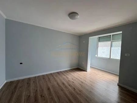 Tirane, shitet apartament 2+1 Kati 2, 70 m² 130.000 € 