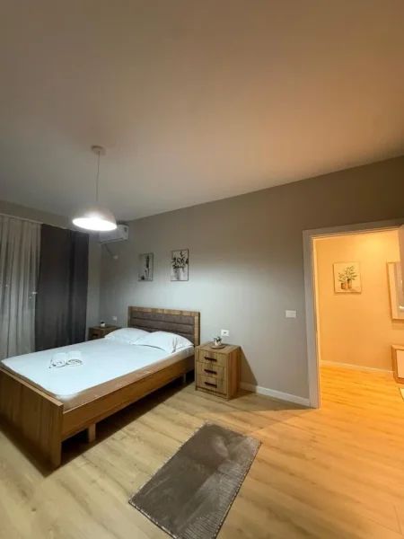 Tirane, jepet me qera apartament 1+1+Ballkon , 550 € (Astir, prane Bar Artistit)