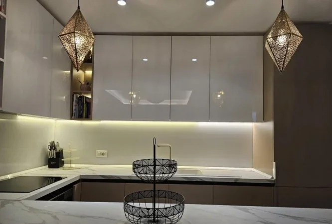 Tirane, shitet apartament 3+1 Kati 1, 129 m² 390.000 € (Rruga e Elbasanit)