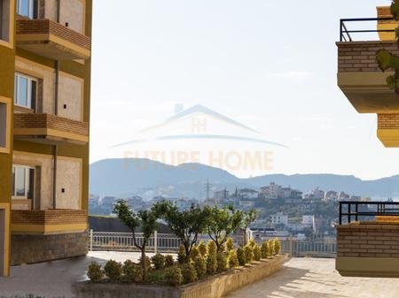 Tirane, shitet apartament 1+1 Kati 2, 79 m² 