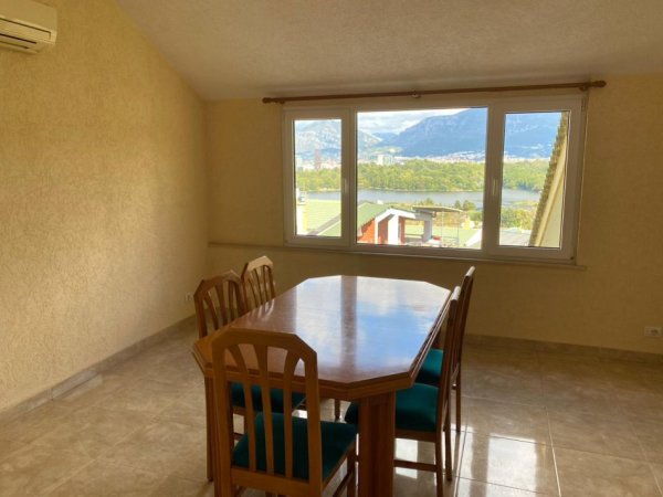 Tirane, jepet me qera apartament+verande | Penthouse 3+1+Ballkon Kati 7, 356 m² 1.500 € (Liqeni Artificial)