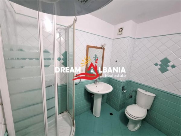 Tirane, jepet me qera apartament 2+1 , 110 m² 600 € (Bulevardin Zogu I)