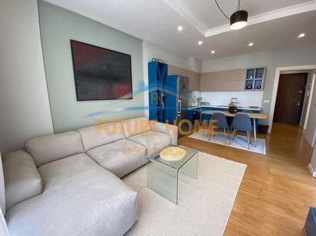 Tirane, jepet me qera apartament 1+1 Kati 4, 56 m² 700 € 