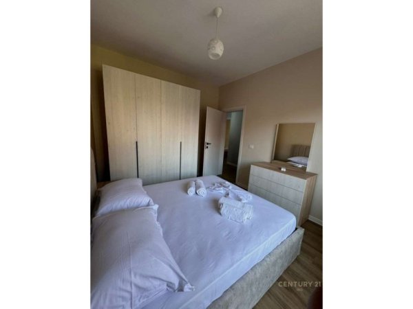 Tirane, jepet me qera apartament 2+1 Kati 2, 94 m² 700 € (Jordan Misja)