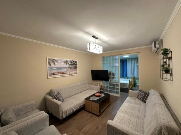 Tirane, jepet me qera apartament 2+1 Kati 3, 93 m² 850 € 