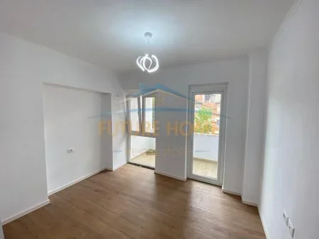 Tirane, shitet apartament 2+1 Kati 4, 63 m² 169.000 € 