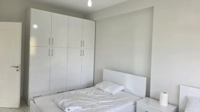 Lushnje, shitet apartament 2+1+Ballkon Kati 6, 104 m² 