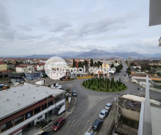 Shkoder, shitet apartament 3+1+Ballkon Kati 7, 140 m² (AFER POLICISE)
