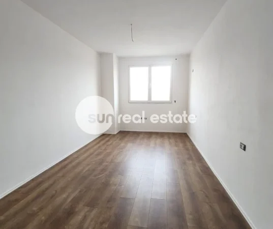 Shkoder, shitet apartament 3+1+Ballkon Kati 7, 140 m² (AFER POLICISE)