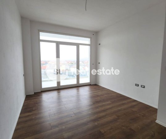 Shkoder, shitet apartament 3+1+Ballkon Kati 7, 140 m² (AFER POLICISE)