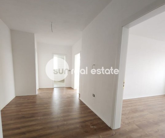 Shkoder, shitet apartament 3+1+Ballkon Kati 7, 140 m² (AFER POLICISE)