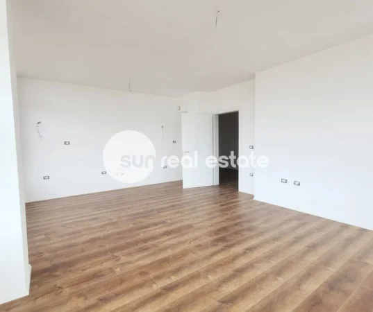 Shkoder, shitet apartament 3+1+Ballkon Kati 7, 140 m² (AFER POLICISE)