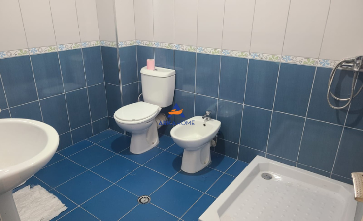 Tirane, shitet apartament 2+1+Ballkon , 107 m² (YZBERISHT)