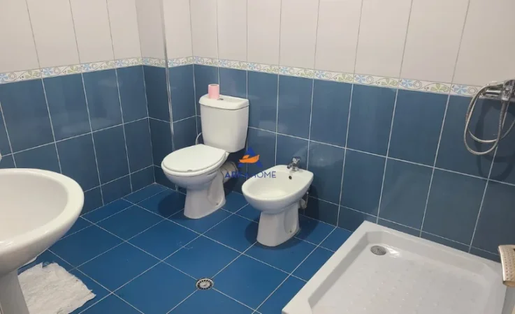 Tirane, shitet apartament 2+1+Ballkon , 107 m² (YZBERISHT)