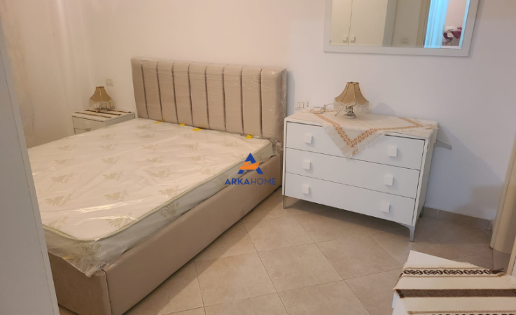 Tirane, shitet apartament 2+1+Ballkon , 107 m² (YZBERISHT)