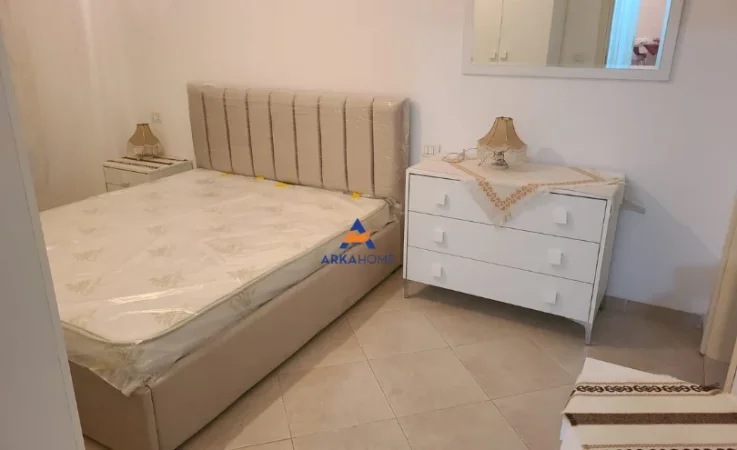 Tirane, shitet apartament 2+1+Ballkon , 107 m² (YZBERISHT)