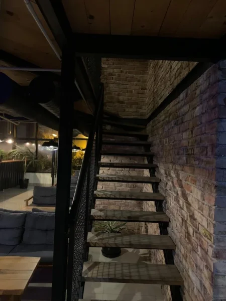 Lushnje, shitet bar-kafe Kati 0, 150 m² 