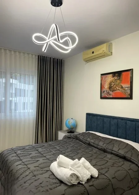 Tirane, jepet me qera apartament 1+1 Kati 8, 75 m² 1.000 € (Rruga e Kosovareve)