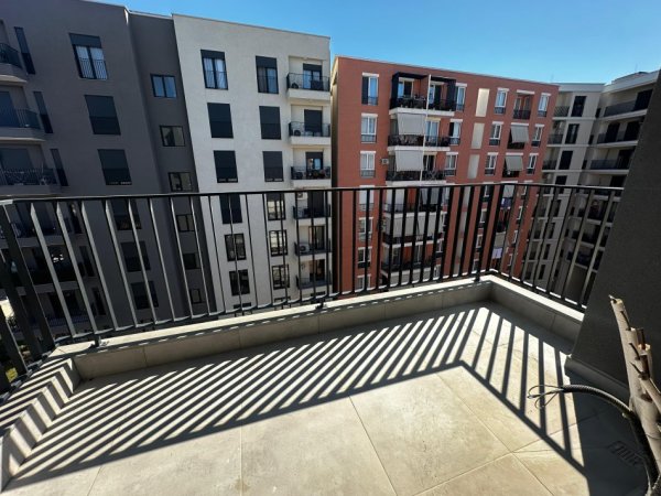 Tirane, shitet apartament 2+1+Aneks+Ballkon Kati 7, 89 m² 149.000 € (yzberisht)