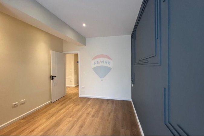 Tirane, shitet apartament 1+1 Kati 4, 58 m² 165.000 € (Rruga Myslym Shyri)