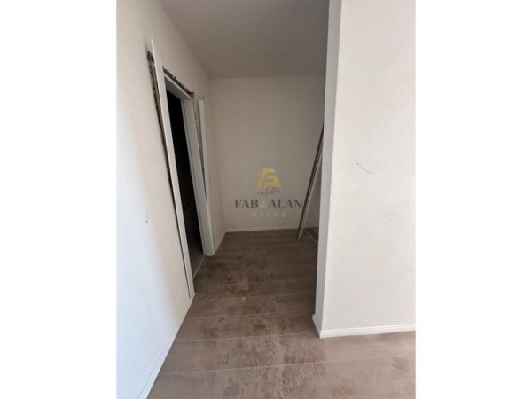 Tirane, shitet apartament 2+1 , 103 m² 166.000 € (Ish Fusha e Aviacionit)