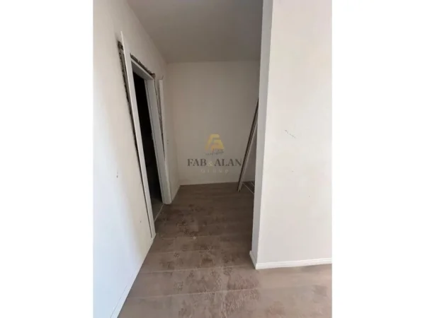 Tirane, shitet apartament 2+1 , 103 m² 166.000 € (Ish Fusha e Aviacionit)