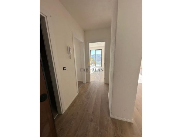 Tirane, shitet apartament 2+1 , 103 m² 166.000 € (Ish Fusha e Aviacionit)