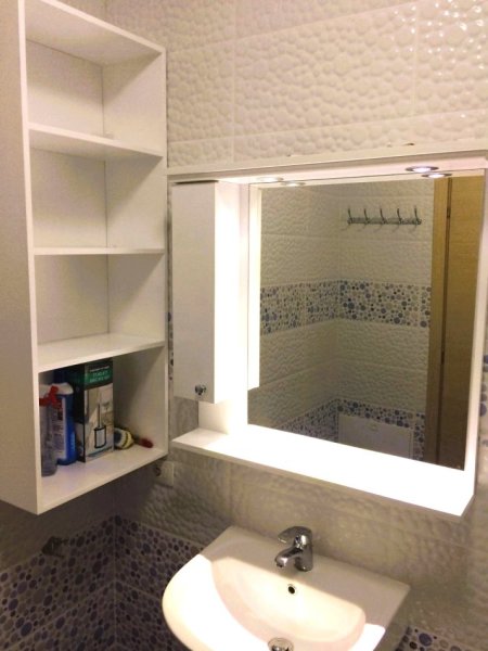 Tirane, jepet me qera apartament 1+1+Ballkon Kati 5, 68 m² 50.000 Leke (Zogu i Zi)