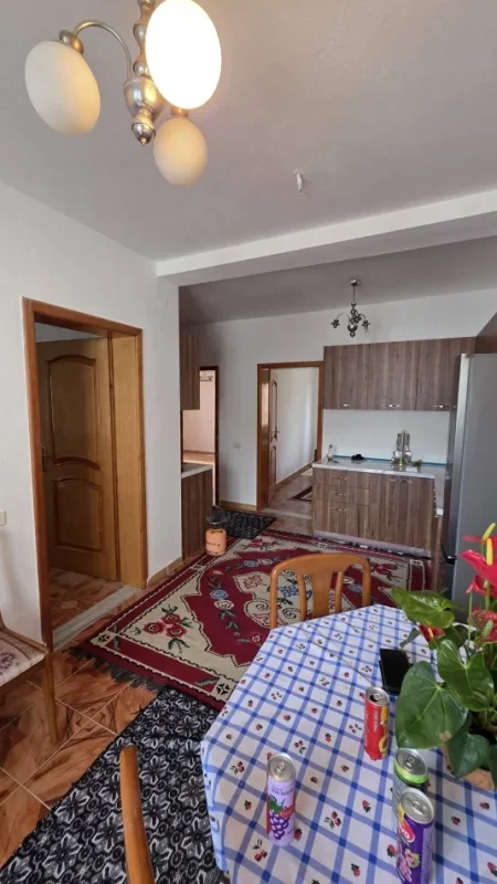 Lushnje, shitet apartament 2+1 Kati 1, 78 m² 