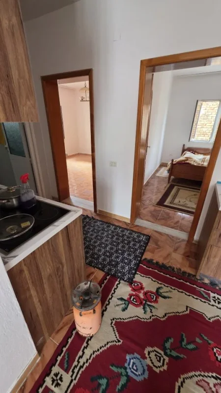 Lushnje, shitet apartament 2+1 Kati 1, 78 m² 