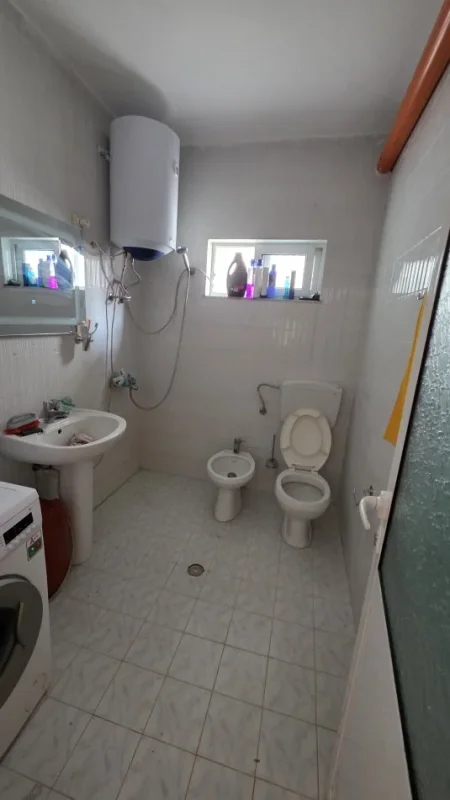 Lushnje, shitet apartament 2+1 Kati 1, 78 m² 