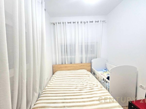 Tirane, shitet apartament 1+1 Kati 7, 66 m² 106.000 € (MANGALEM 21)