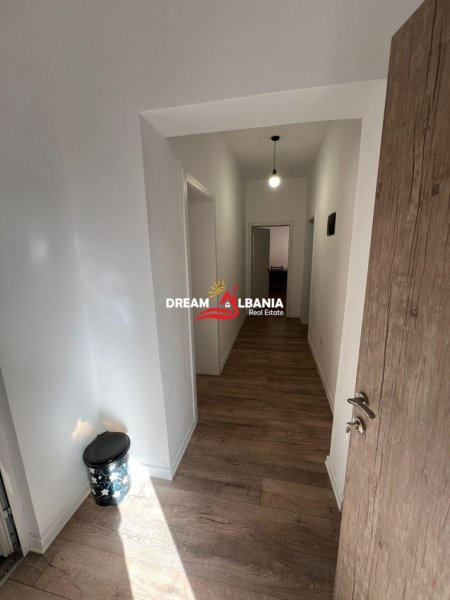 Tirane, jepet me qera Kati 2, 75 m² 600 € (ne Myslym Shyri prane Ish Adidasit)