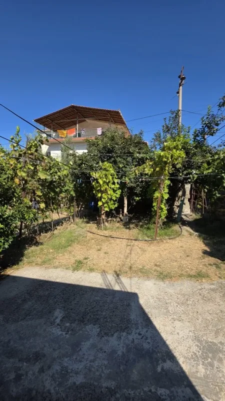 Lushnje, shitet apartament 1 Katshe Kati 0, 300 m² 