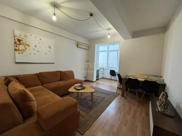 Tirane, shitet apartament 1+1 Kati 2, 69 m² 210.000 € (Mine Peza Kafe Flora)
