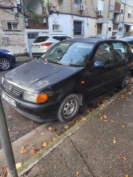 Tirane, shes makine VW Polo Benzin, e zeze manuale Kondicioner 1.100 €