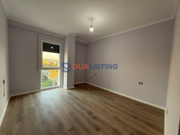 Tirane, jap me qera apartament 2+1 Kati 3, 103 m² 550 € (Kompleksi Bermond)