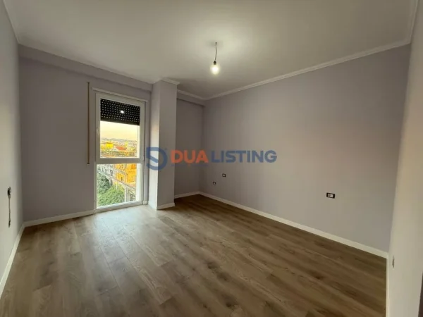 Tirane, jap me qera apartament 2+1 Kati 3, 103 m² 550 € (Kompleksi Bermond)