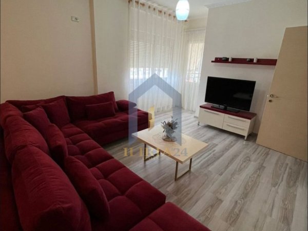Tirane, shes 1+1+Ballkon Kati 7, 85 m² 115.000 €